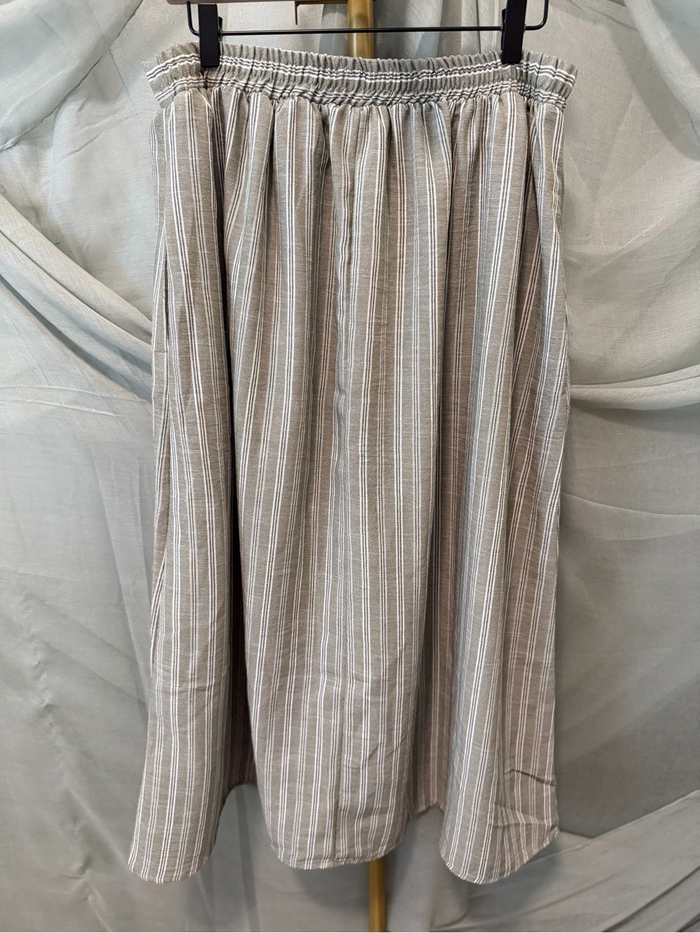 Max Studio Olive & Cream Striped Midi Skirt - Picture 4 of 7